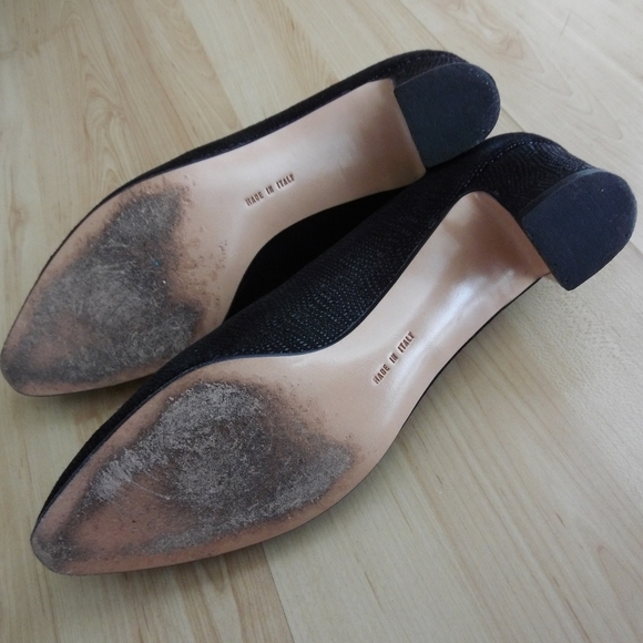 Salvatore Ferragamo Embossed Leather Pumps 8 AA - Picture 6 of 8